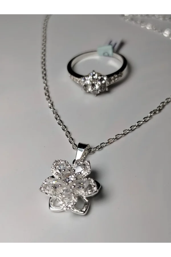 Collar Flor + Anillo